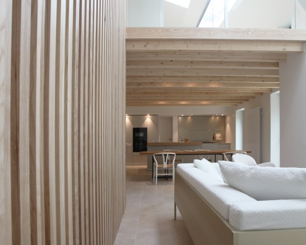 SB Architectes Vendée - Rénovation lourde d'une maison à La Roche-sur-Yon - Photographies: Gérald Serieys  / Mobilier: Arpège design Les Sables d'Olonne / Cuisine Bulthaup La Roche sur Yon